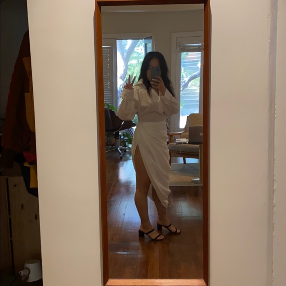 Beautiful sexy high slit soldout jacquemus dress